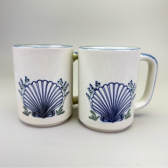 Scallop Shell Mugs - Picture 1 of 6